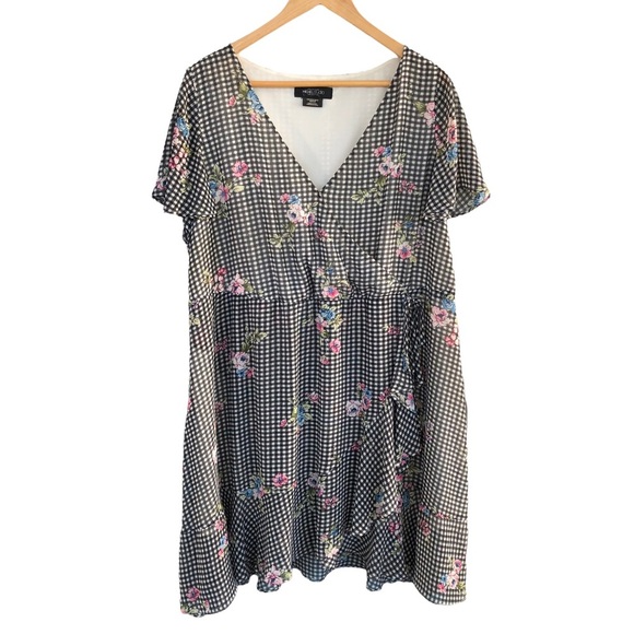 Michel Studio Dress Size 18 Gingham Floral Wrap Style - Picture 3 of 13